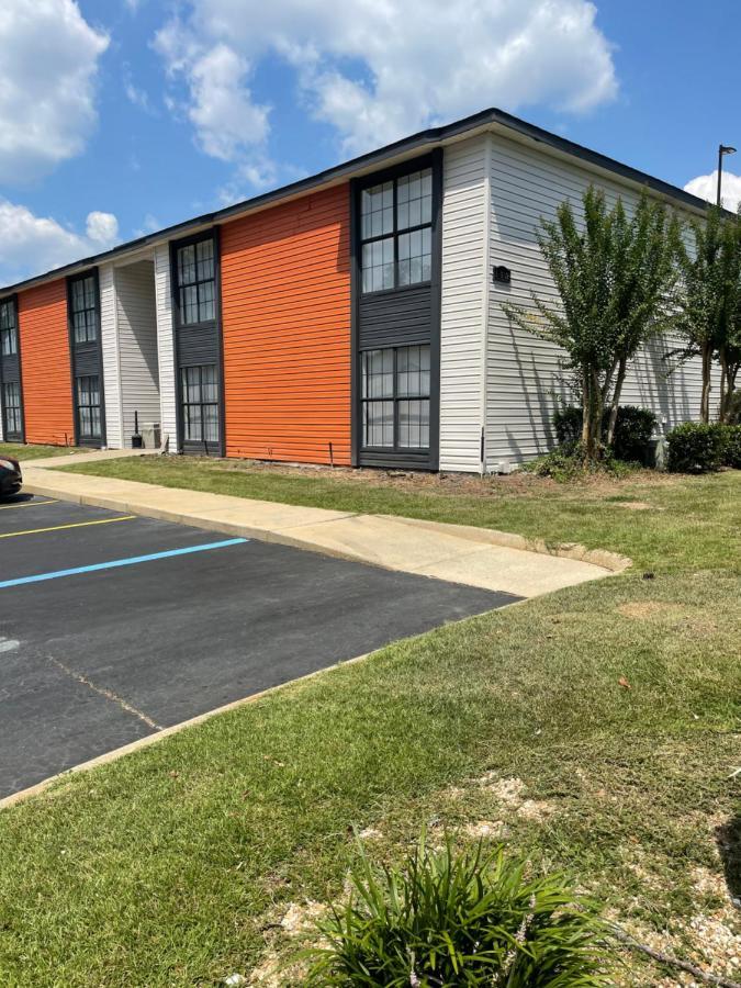Ramada By Wyndham Studio Suites Dothan Exterior photo