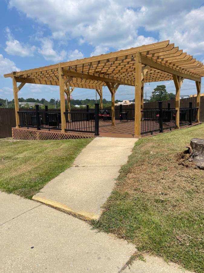 Ramada By Wyndham Studio Suites Dothan Exterior photo