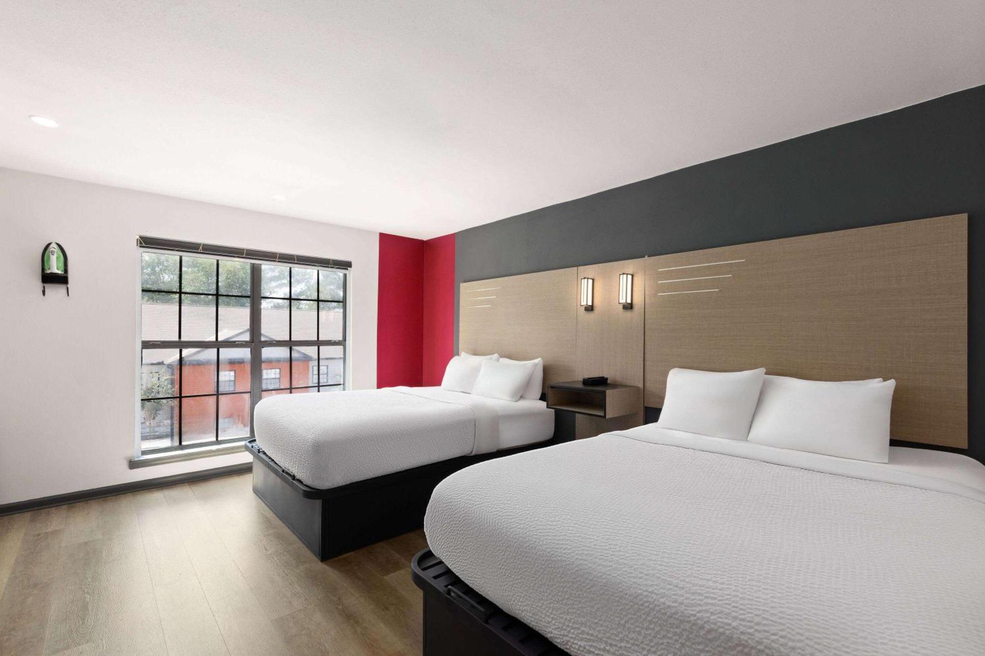 Ramada By Wyndham Studio Suites Dothan Exterior photo