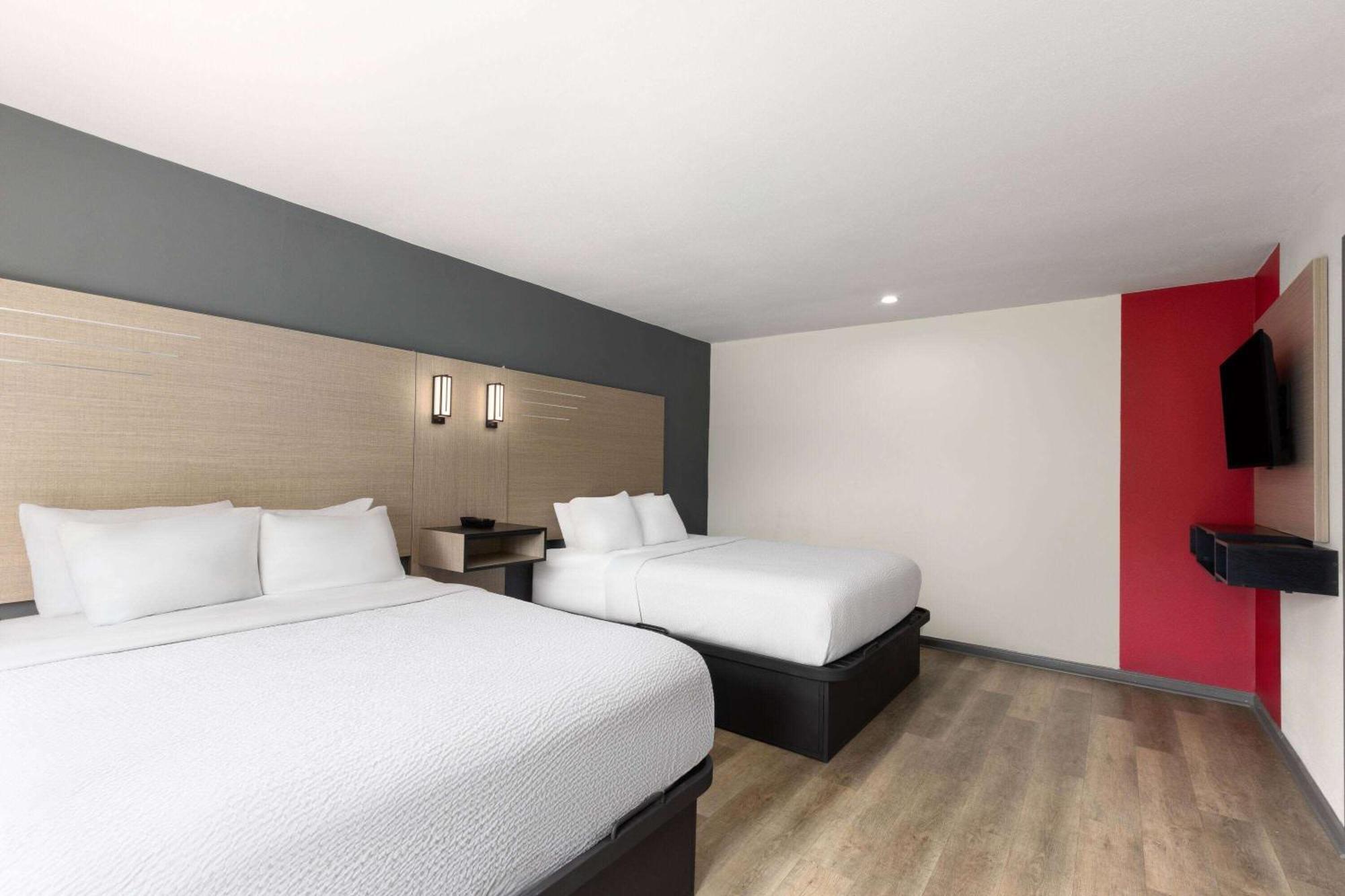 Ramada By Wyndham Studio Suites Dothan Exterior photo